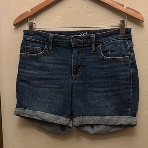 Universal Thread Denim Shorts! Size 26